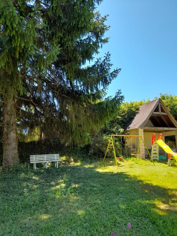 Maison Dans Ecrin De Verdure En Perigord Noir Saint-Cyprien  Exterior photo